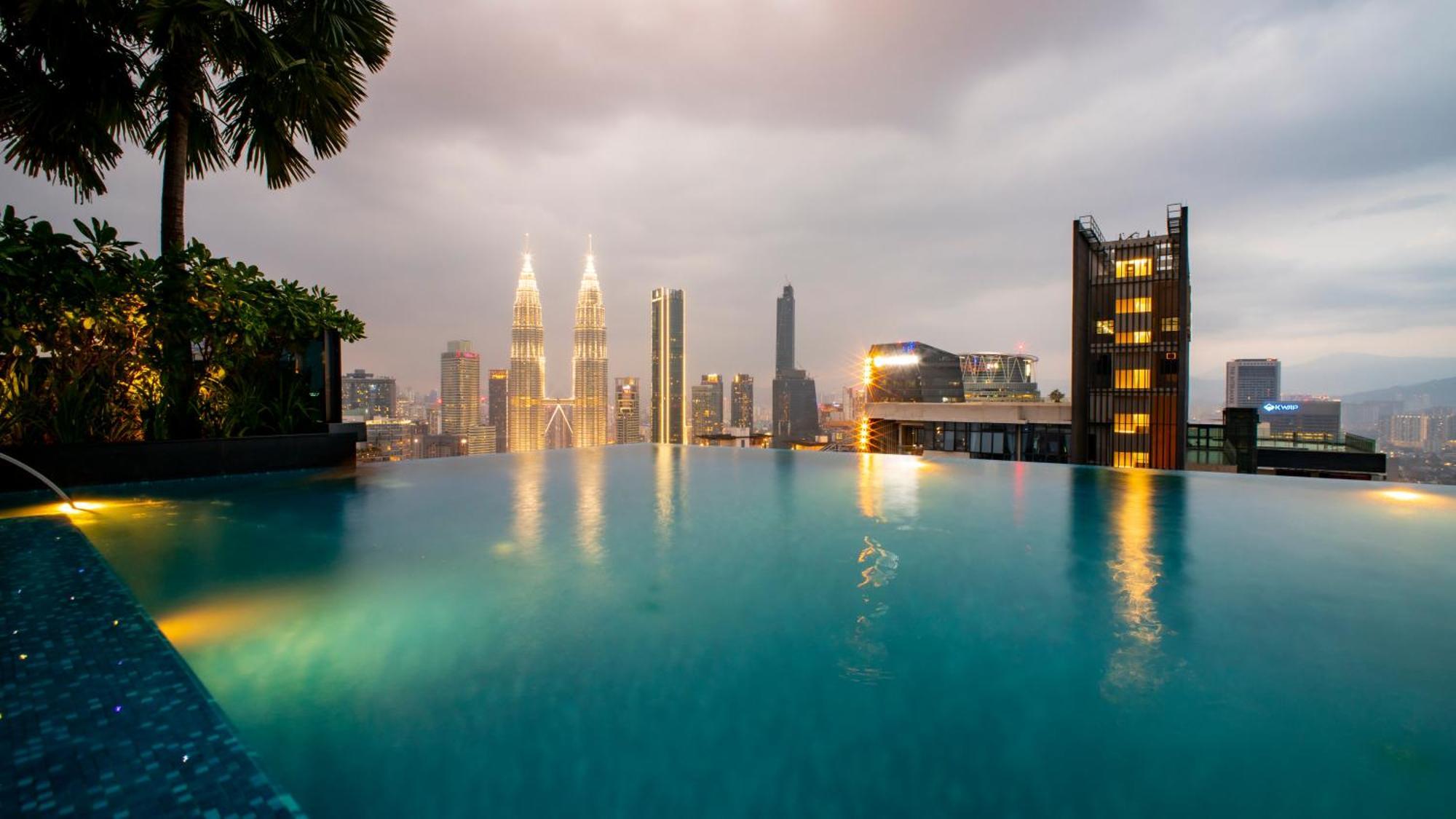 Moonway At Eaton Klcc * Kuala Lumpur